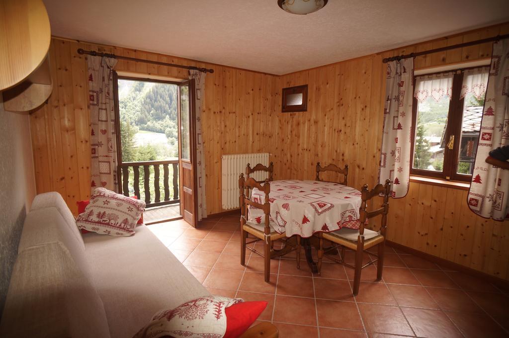 Hotel Aiguille Noire Courmayeur Room photo